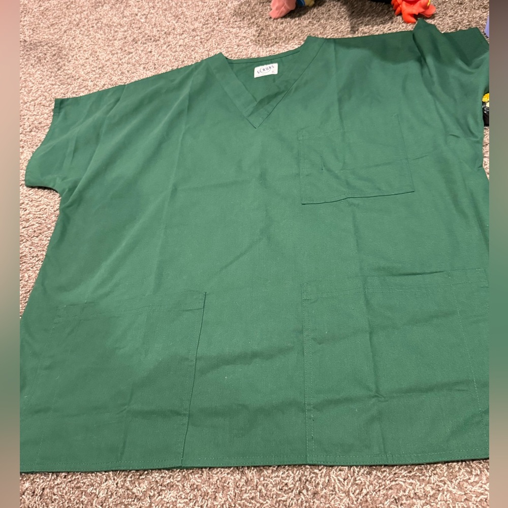 🧅Men's Green V-Neck scrub Shirt